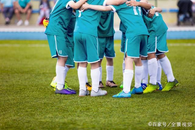 科莫队欧冠客战调整首发 巴图里纳重返阵中